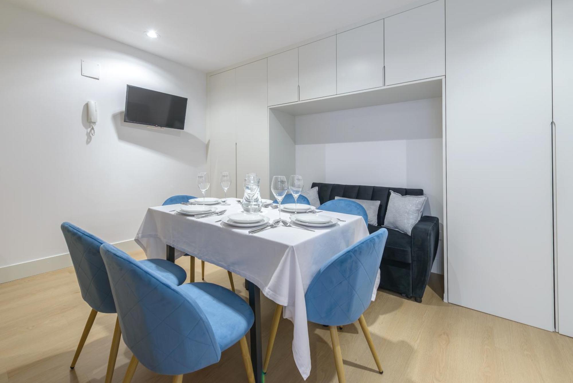Gran Via New 2Br 1Bth Elevator Apartment มาดริด ภายนอก รูปภาพ
